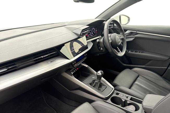 AUDI A3 Photo 2