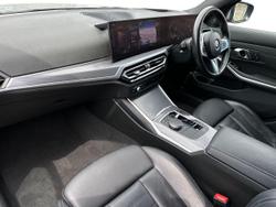 BMW 3 Series Photo 2