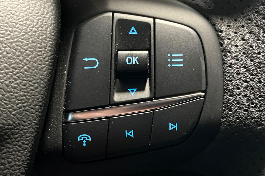 Ford Kuga Photo autoimg-9d8e7cf0d3846f6b5ca890f0f7d84c8e8b9004ce.jpg