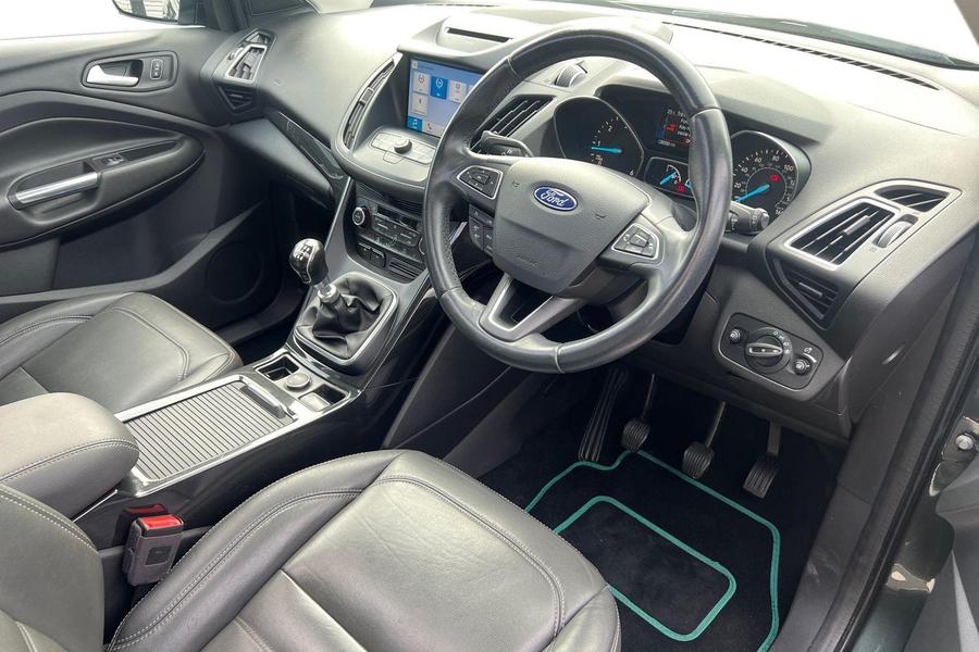 Ford KUGA Photo autoimg-9d8e96b3e2e2fd3a82a7abffaac8b68a47747858.jpg