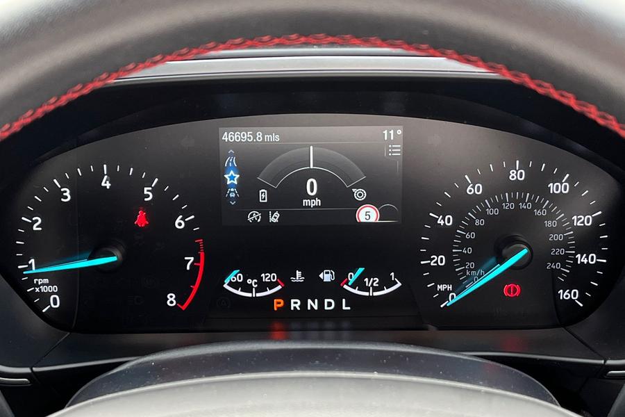 Ford FOCUS Photo autoimg-9d91238f7247bcac8150f001bcadce84936d7208.jpg