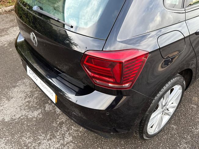 VOLKSWAGEN Polo Photo 22