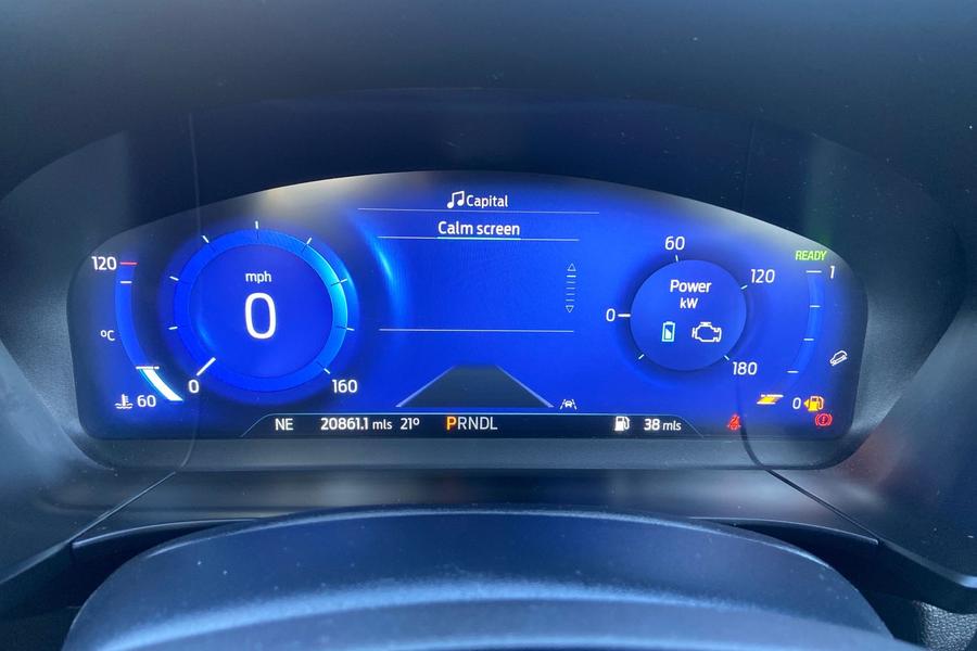Ford KUGA Photo autoimg-9d92964532da3a11dc30a83e129205a9c0a258cc.jpg
