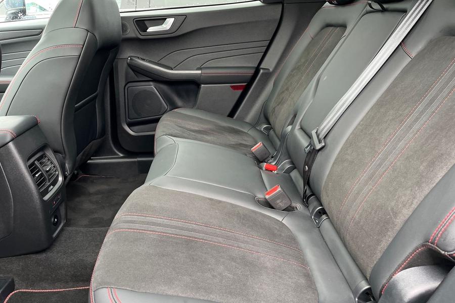 Ford Kuga Photo autoimg-9d939bed797865ce7c7a035e0b0b8bb7e9c88418.jpg