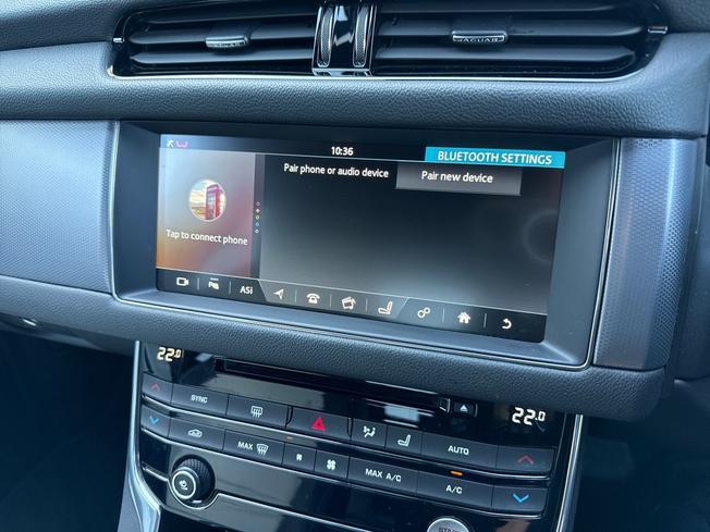 JAGUAR XF Photo 30