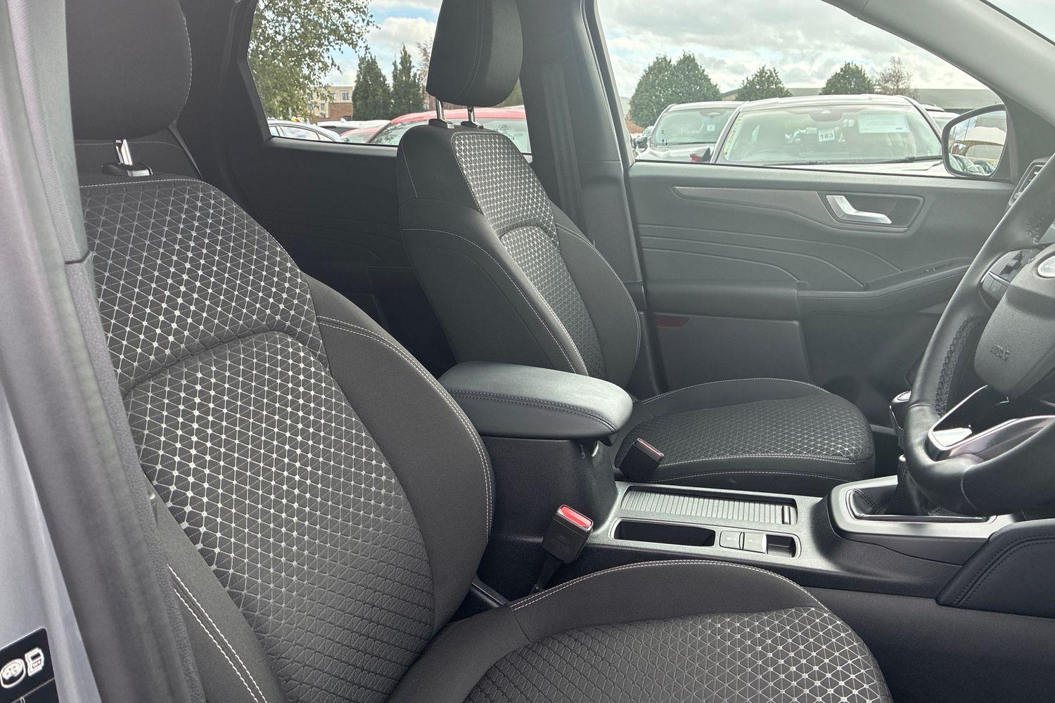 Ford Kuga Photo 16