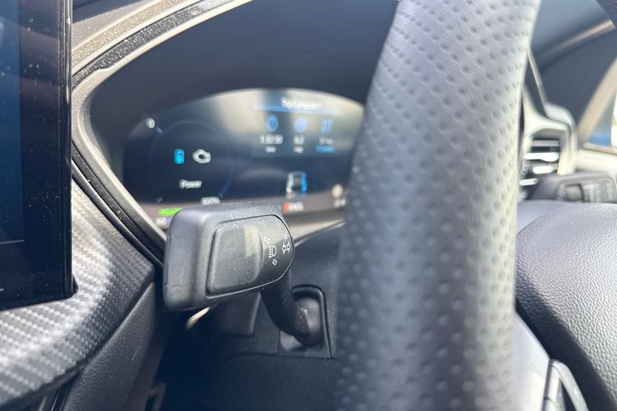 Ford KUGA Photo autoimg-9d9a3e28c6014c479905c6c133839ba5817e18ff.jpg