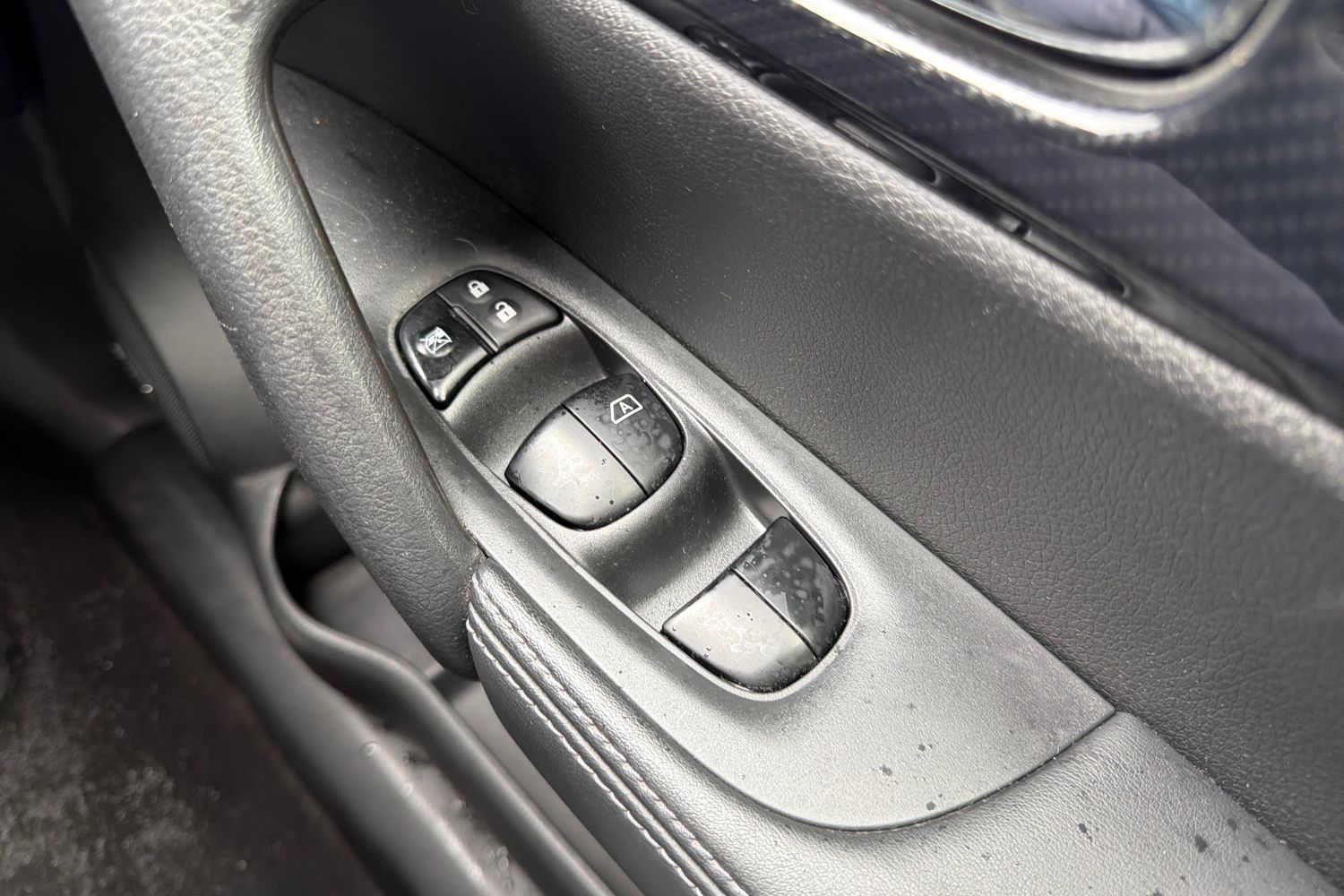 Nissan X-TRAIL Photo 15
