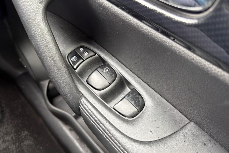 Nissan X-TRAIL Photo autoimg-9d9c7061c5c5f502b849d76f2d760d8099da667c.jpg