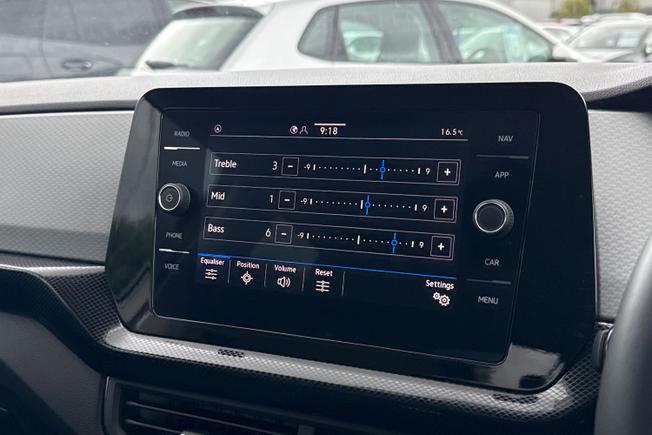 VOLKSWAGEN T-Cross Photo 38
