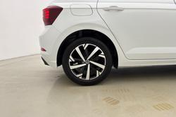 VOLKSWAGEN Polo Photo 5