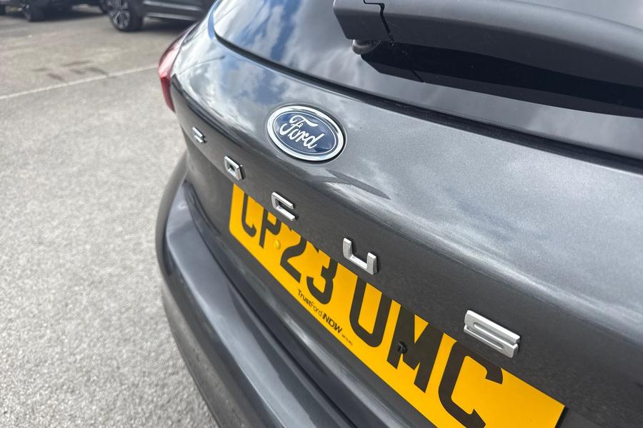 Ford FOCUS Photo autoimg-9db238fd16693fe762e65a723b3b0149ebd8d49f.jpg