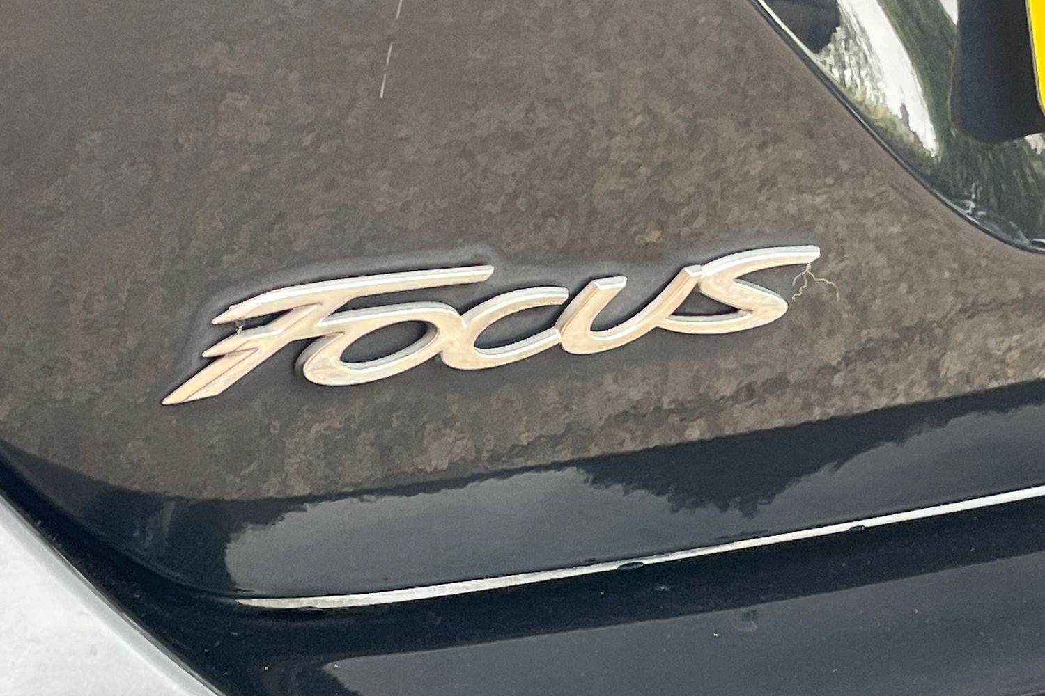 Ford Focus Photo 39