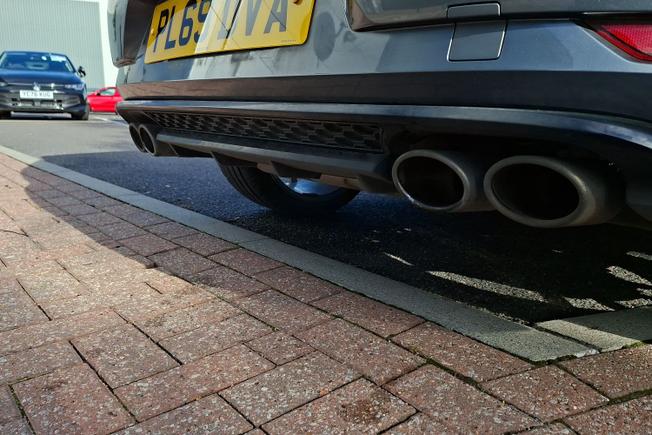 Volkswagen Golf Photo 29