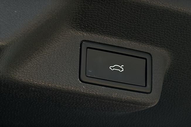 VOLKSWAGEN Id. Buzz Photo 49