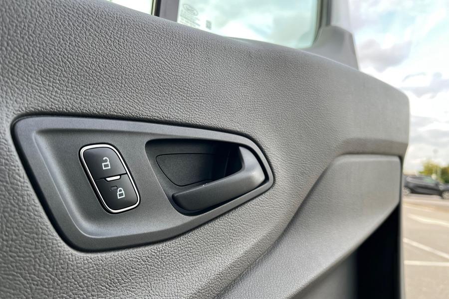Ford TRANSIT Photo autoimg-9db7c7002d269684057f76e74054f3bfe6a93d77.jpg
