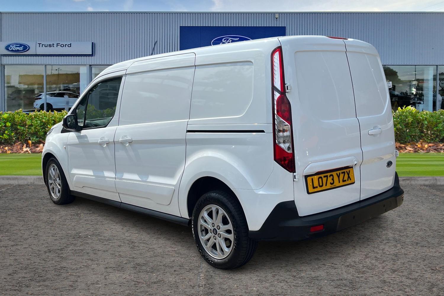 Ford TRANSIT CONNECT Photo 1