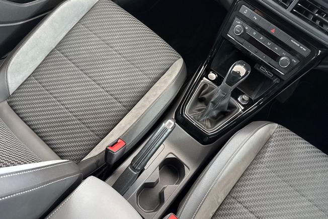 VOLKSWAGEN T-Cross Photo 24