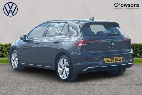 Volkswagen Golf Photo autoimg-9dba087236f57e204d5b161c1645c8d90802df9b.jpg