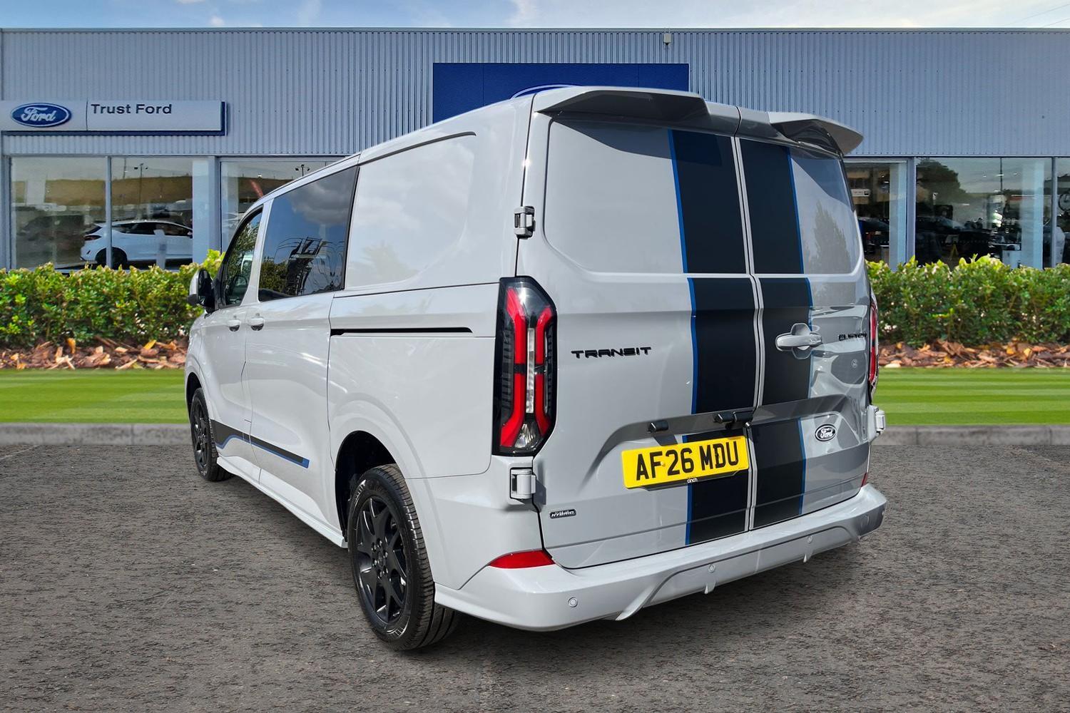 Ford TRANSIT CUSTOM Photo 1