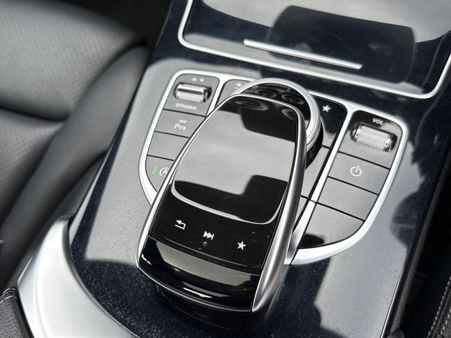 MERCEDES-BENZ C Class Photo 33