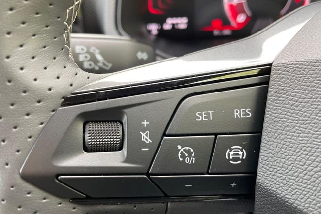 SEAT Arona Photo 16