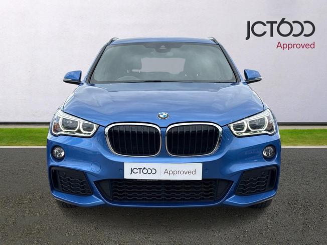 BMW X1 Photo 8