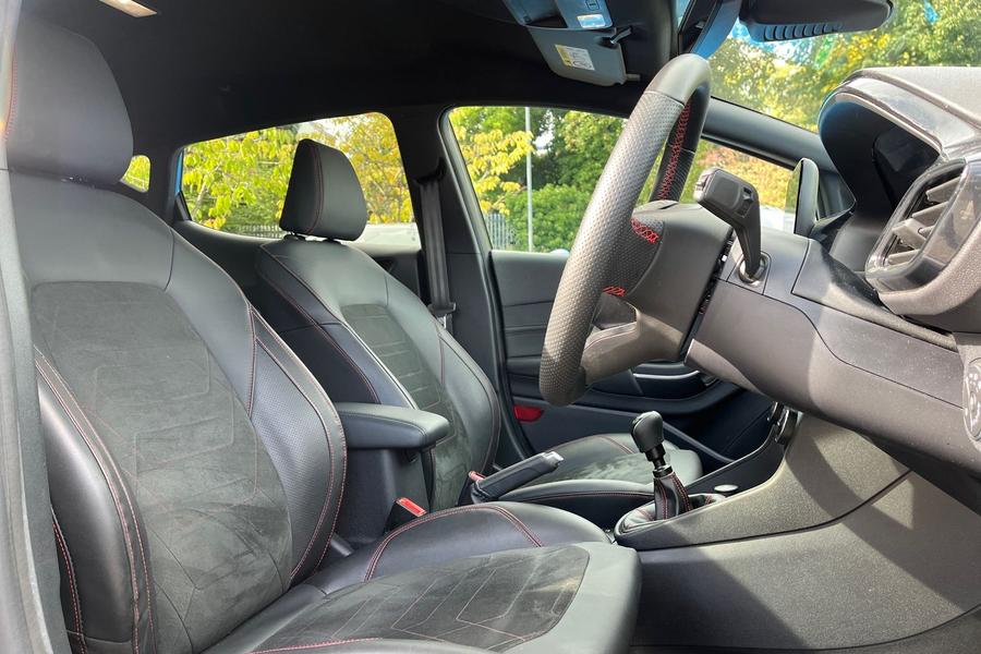 Ford Fiesta Photo autoimg-9dcc1aa9c225cf056ffcbf597d8496c29f7f21b6.jpg