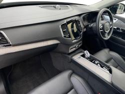 VOLVO XC90 Photo 2