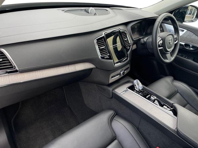 VOLVO XC90 Photo 2