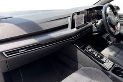 VOLKSWAGEN Golf Photo 2