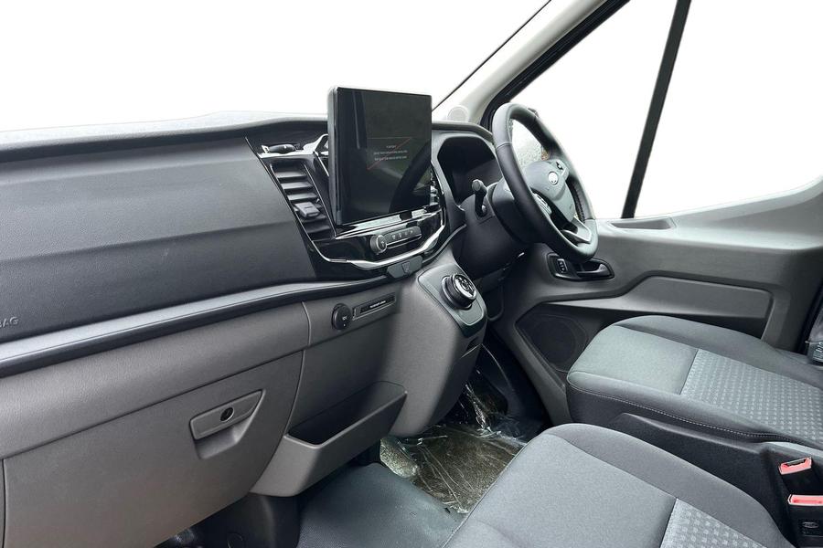 Ford E-TRANSIT Photo autoimg-9dd6829f71fd6291b50f5b26609f2687ab81430c.jpg