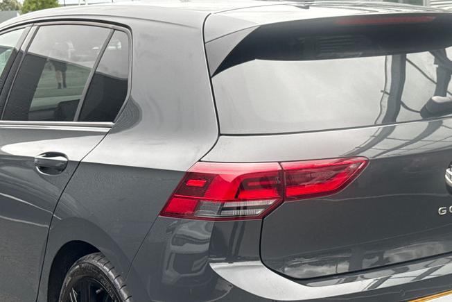 VOLKSWAGEN Golf Photo 49