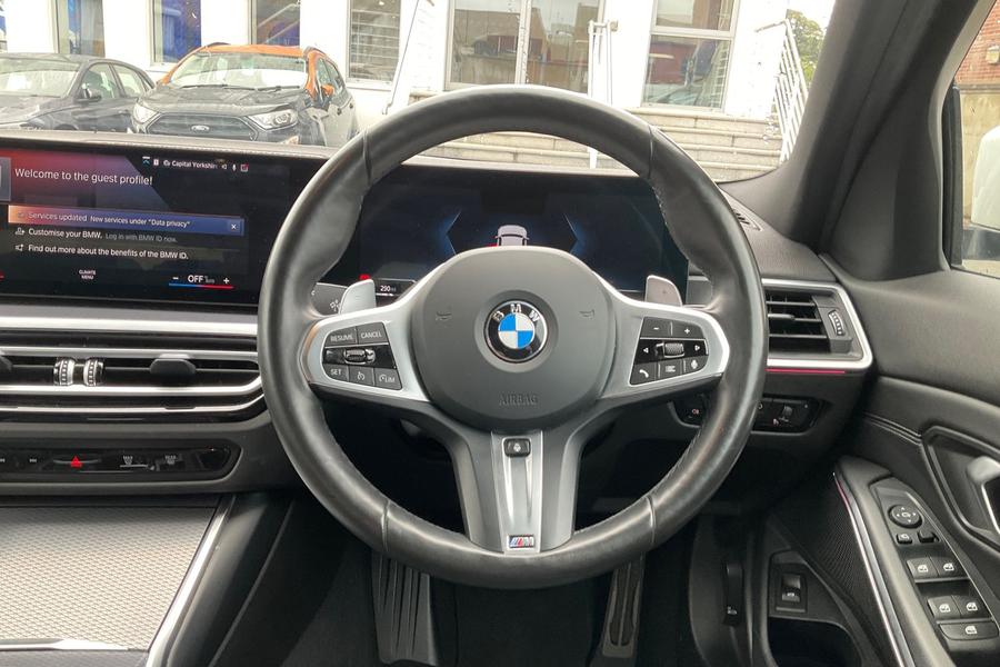 BMW 3 SERIES Photo autoimg-9dd9d8aff95104265f4532b2e6c6ee15f64dfa36.jpg