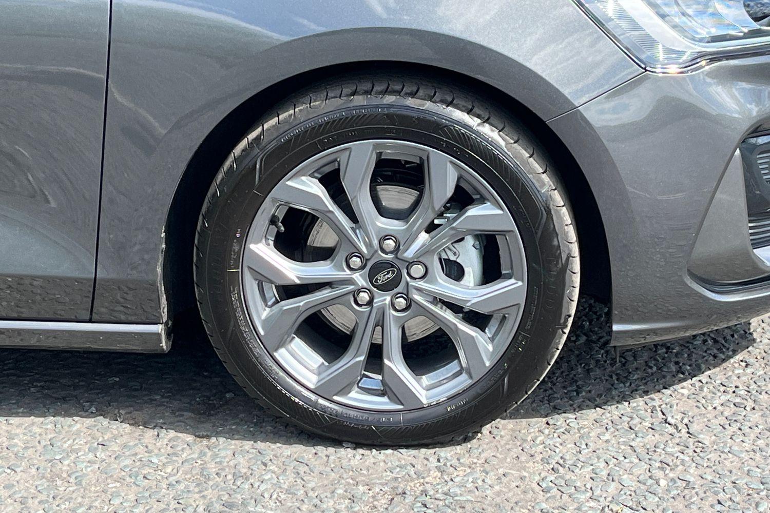 Ford FOCUS Photo 7