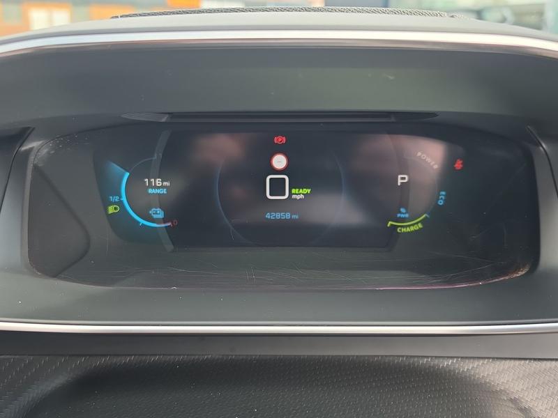 Used Peugeot E-208 YT22MXM 14