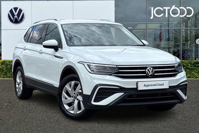 2025 Volkswagen Tiguan Allspace 1.5 TSI Life SUV 5dr Petrol DSG Euro 6 (s/s) (150 ps) at JCT600