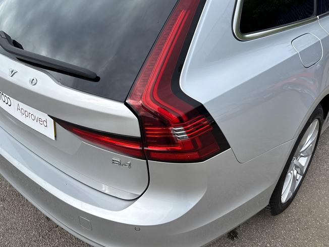 VOLVO V90 Photo 18