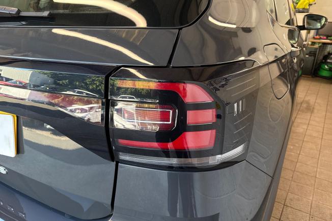 Volkswagen T-Cross Photo 18
