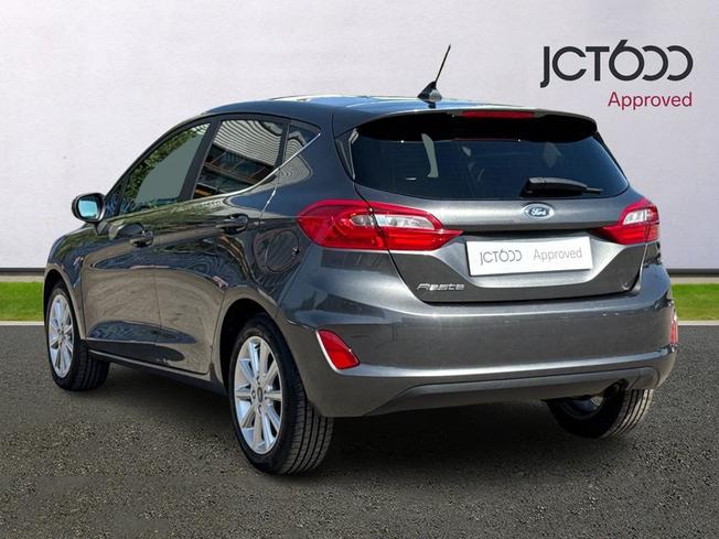 FORD Fiesta Photo 3