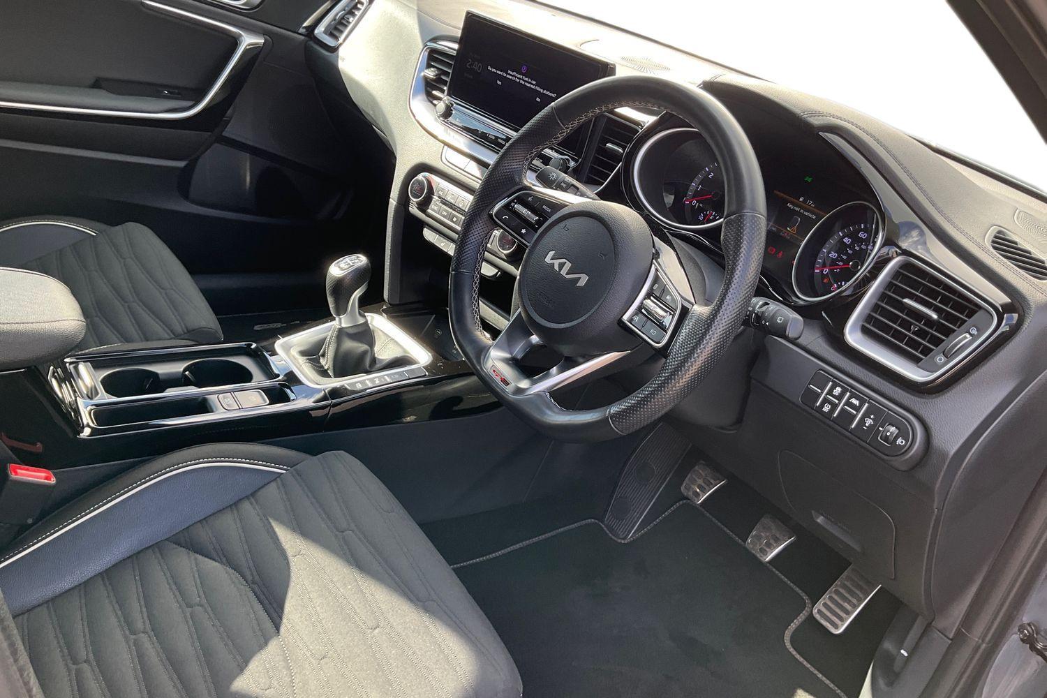 Kia ProCeed Photo 8
