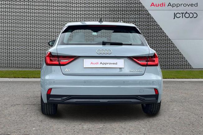 AUDI A1 Photo 7