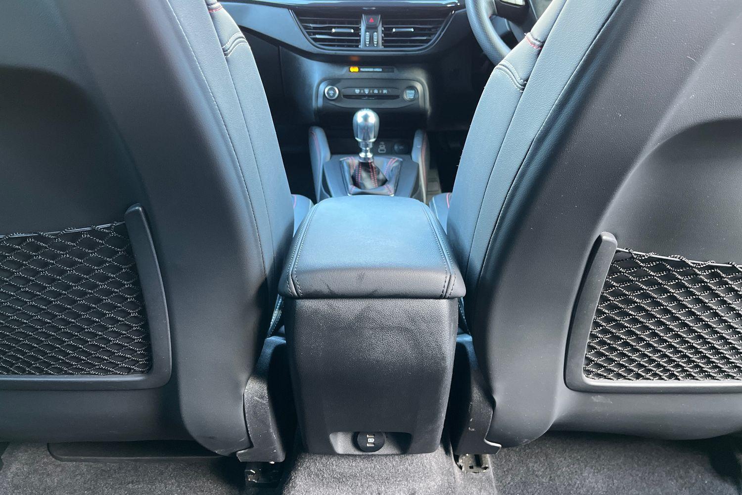 Ford Focus Photo 26