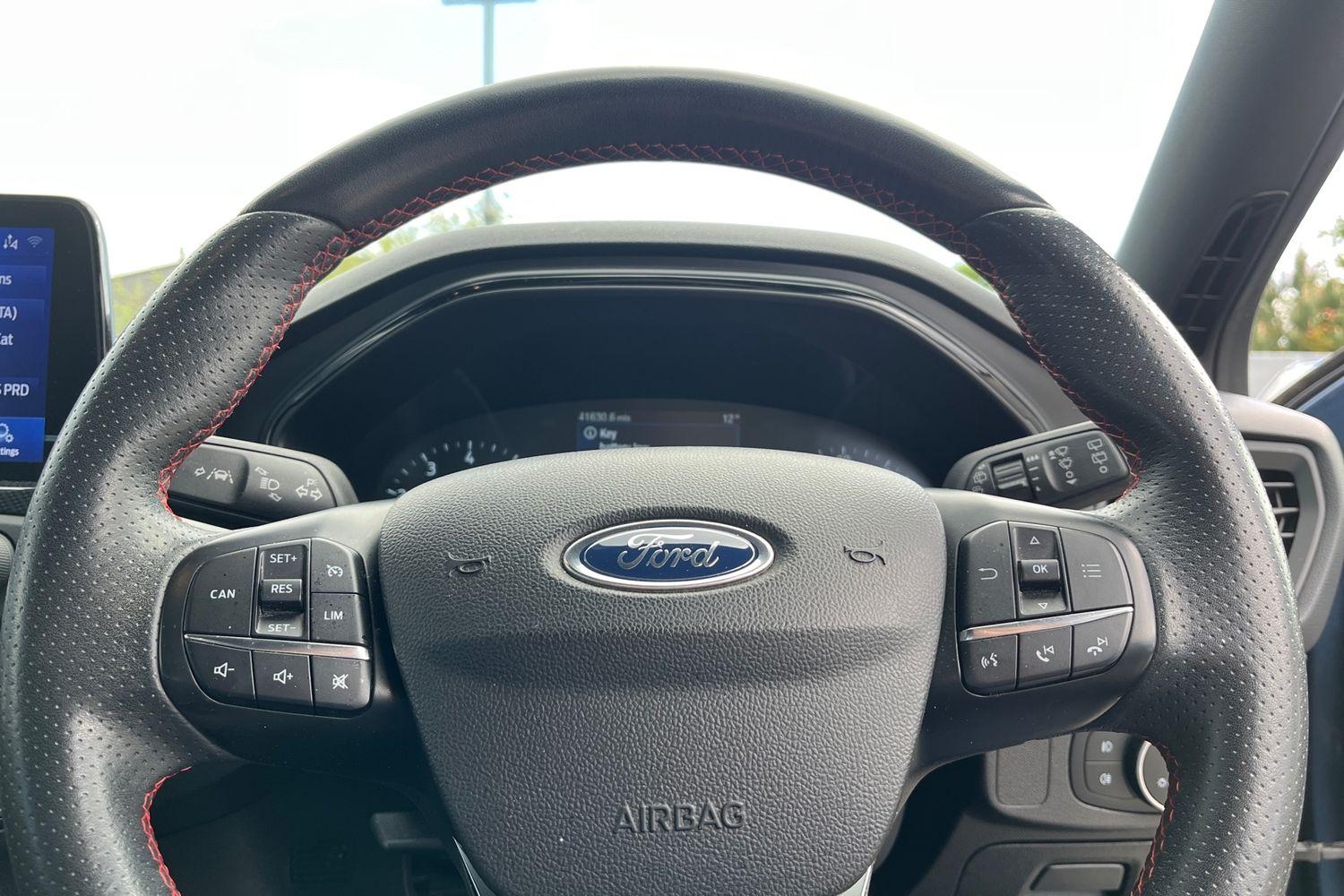 Ford FOCUS Photo 11