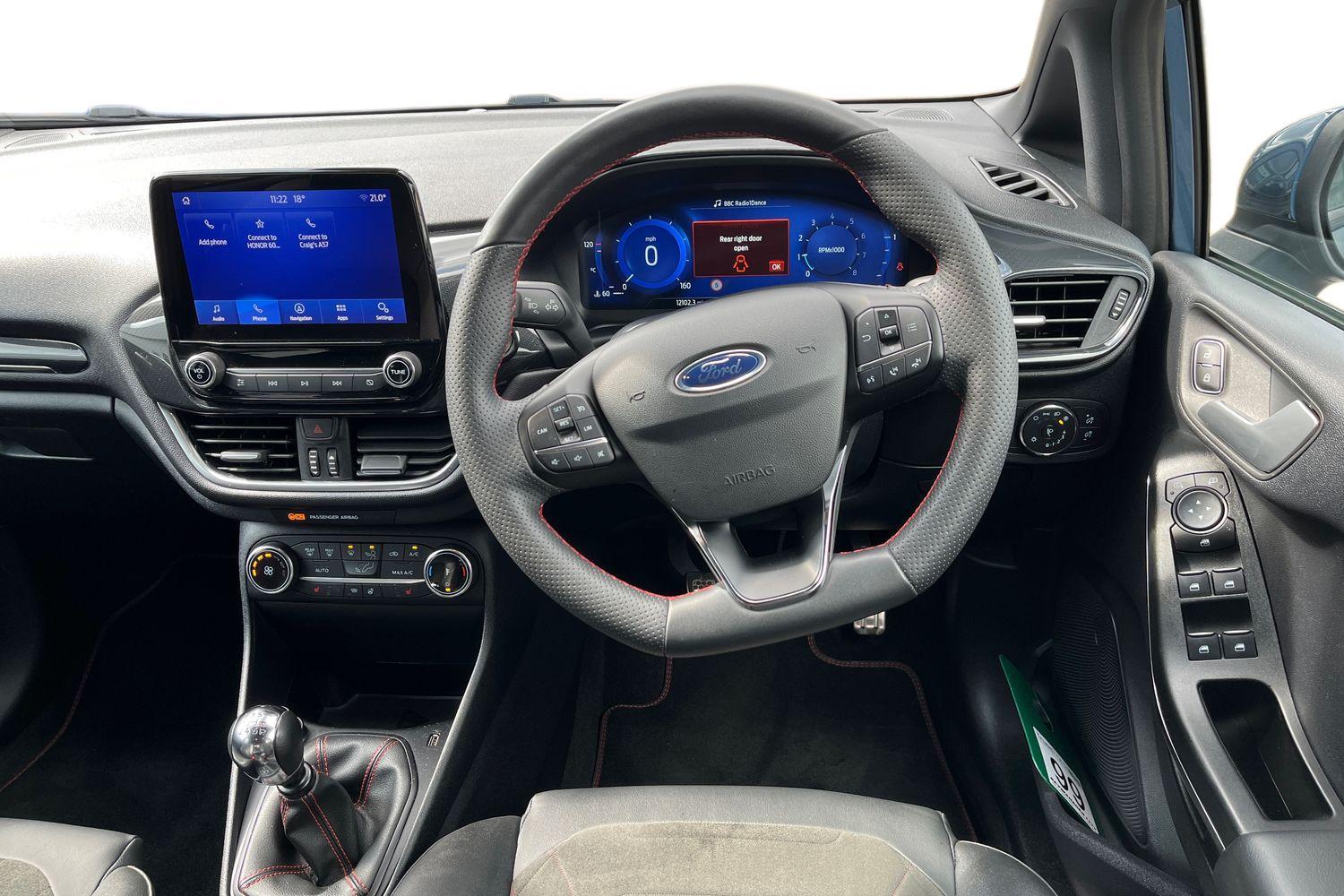 Ford Fiesta Photo 10