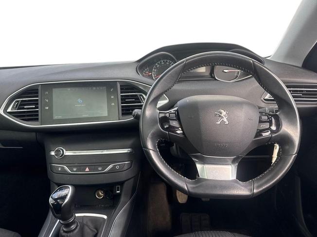 PEUGEOT 308 Photo 11