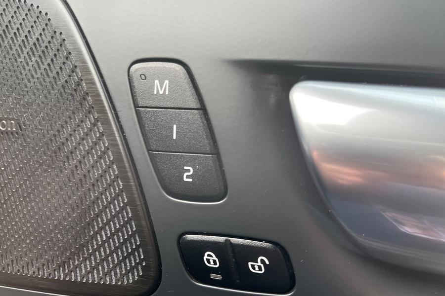 Volvo XC60 Photo autoimg-9dfb2759cf77c13a7e1d8e1583f65e293d85f6c5.jpg