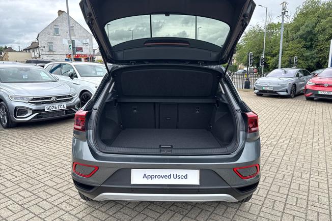 VOLKSWAGEN T-Roc Photo 42
