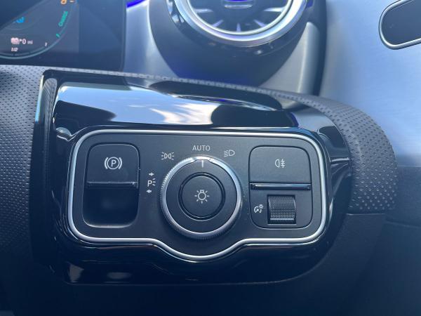 Mercedes-Benz CLA Photo autoimg-9e01a2298b506ef7222f0aac3515caa5597747f2.jpg