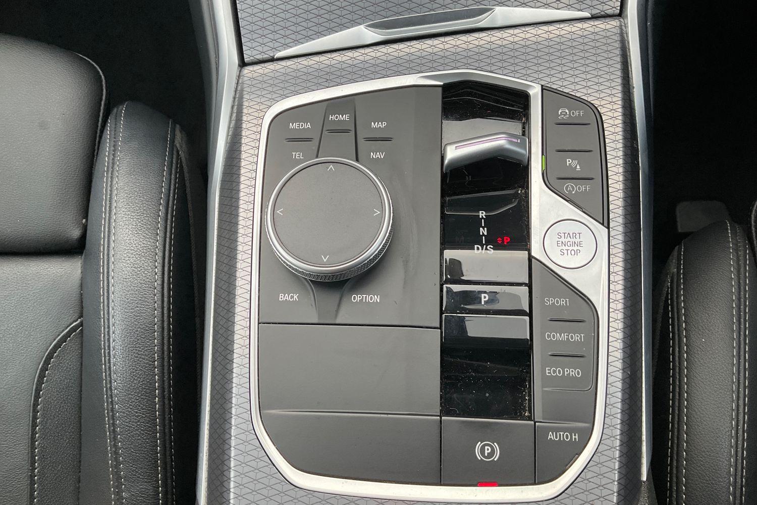 BMW 3 SERIES Photo 28